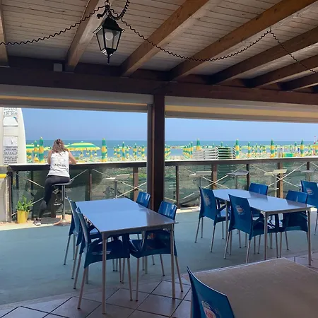 Conero-alba Al Mare-delfino-1 Min A Piedi Dal Mare شقة *