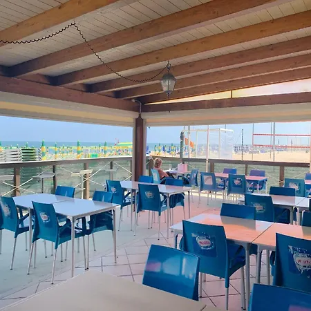 Conero-alba Al Mare-bilocale E Corte-delfino Apartment Porto Potenza Picena