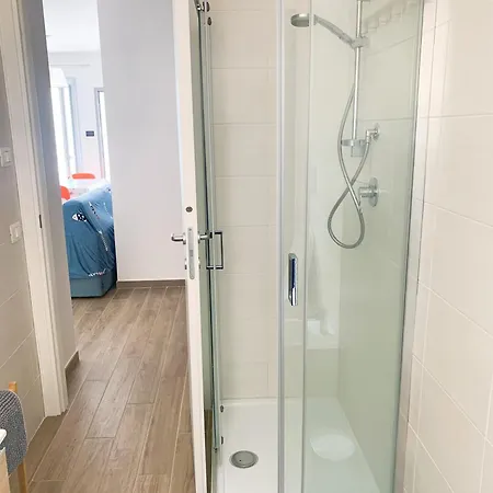 Conero-alba Al Mare-bilocale E Corte-delfino Apartment