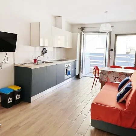 Apartment Conero-alba Al Mare-delfino-1 Min A Piedi Dal Mare *
